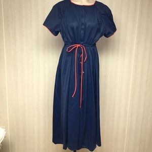 VINTAGE.  Vanity Fair house dress